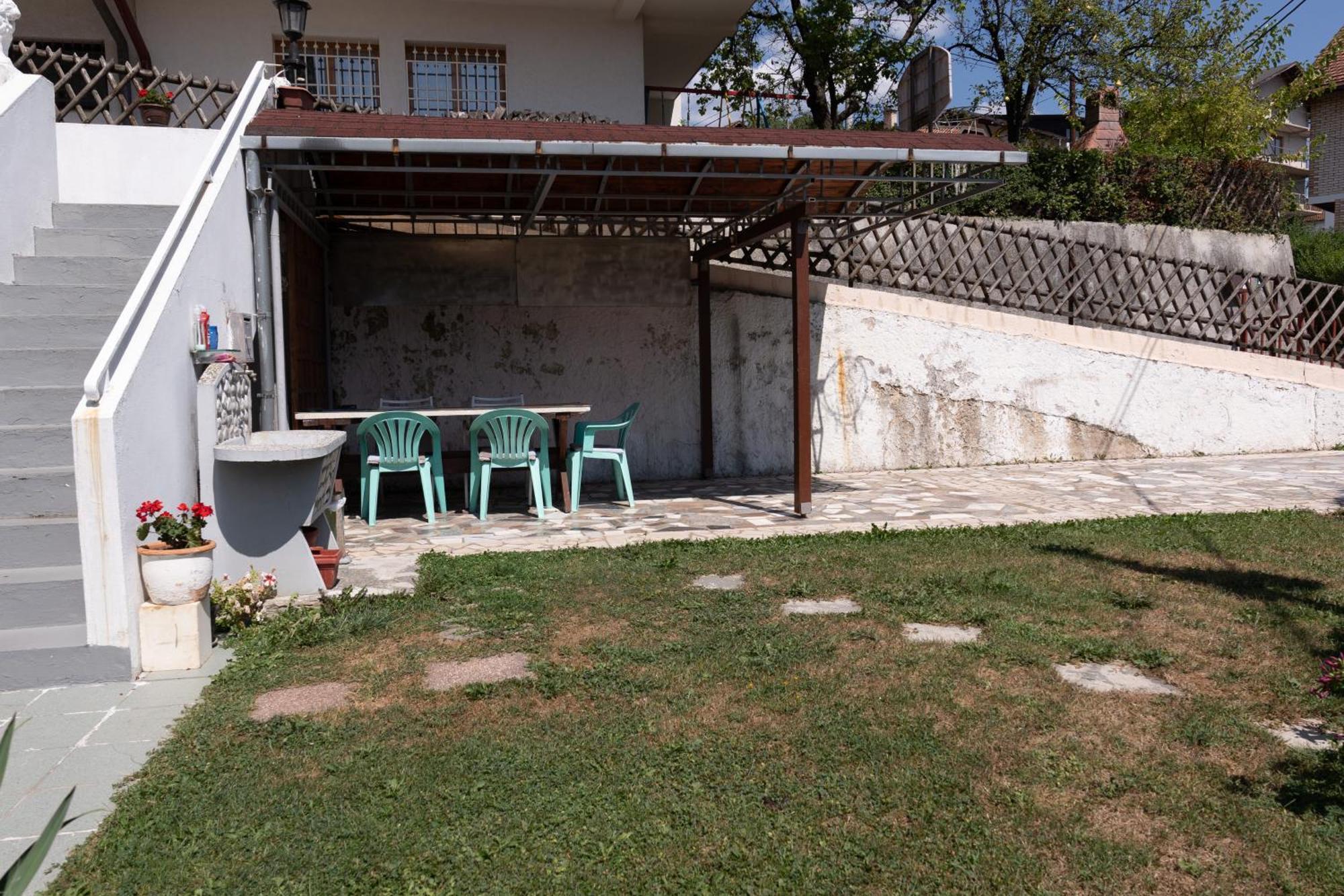Stari Grad Apartment-Free Parking Sarajevo Ngoại thất bức ảnh